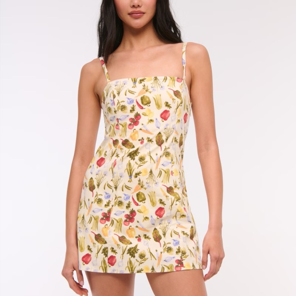 Bra-Free Everyday Skort Vegetable Print